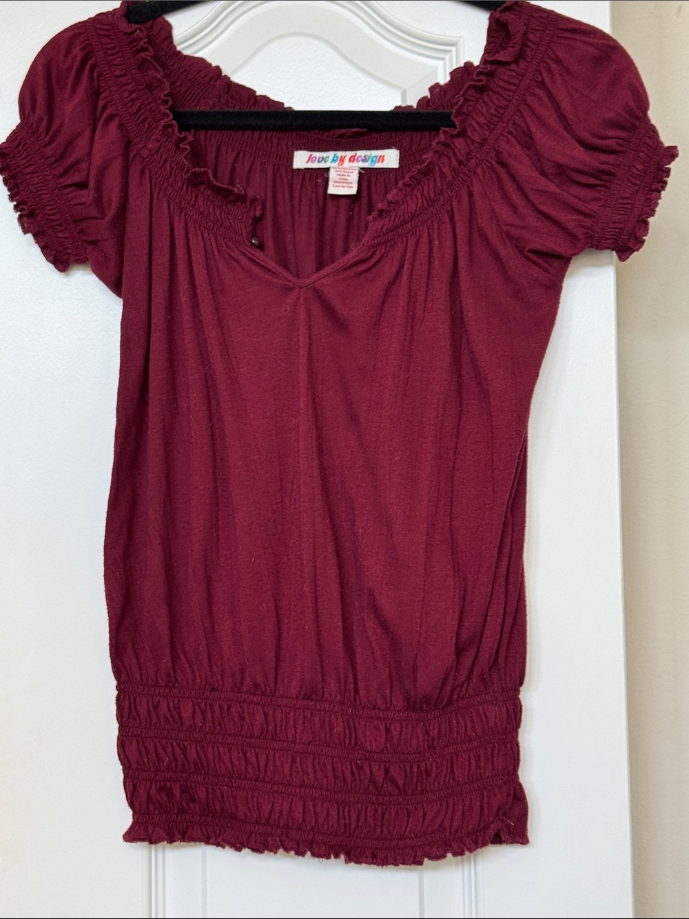 Love by Design Maroon Gathered Keyhole Peasant Top Size Medium Boho Bohemian